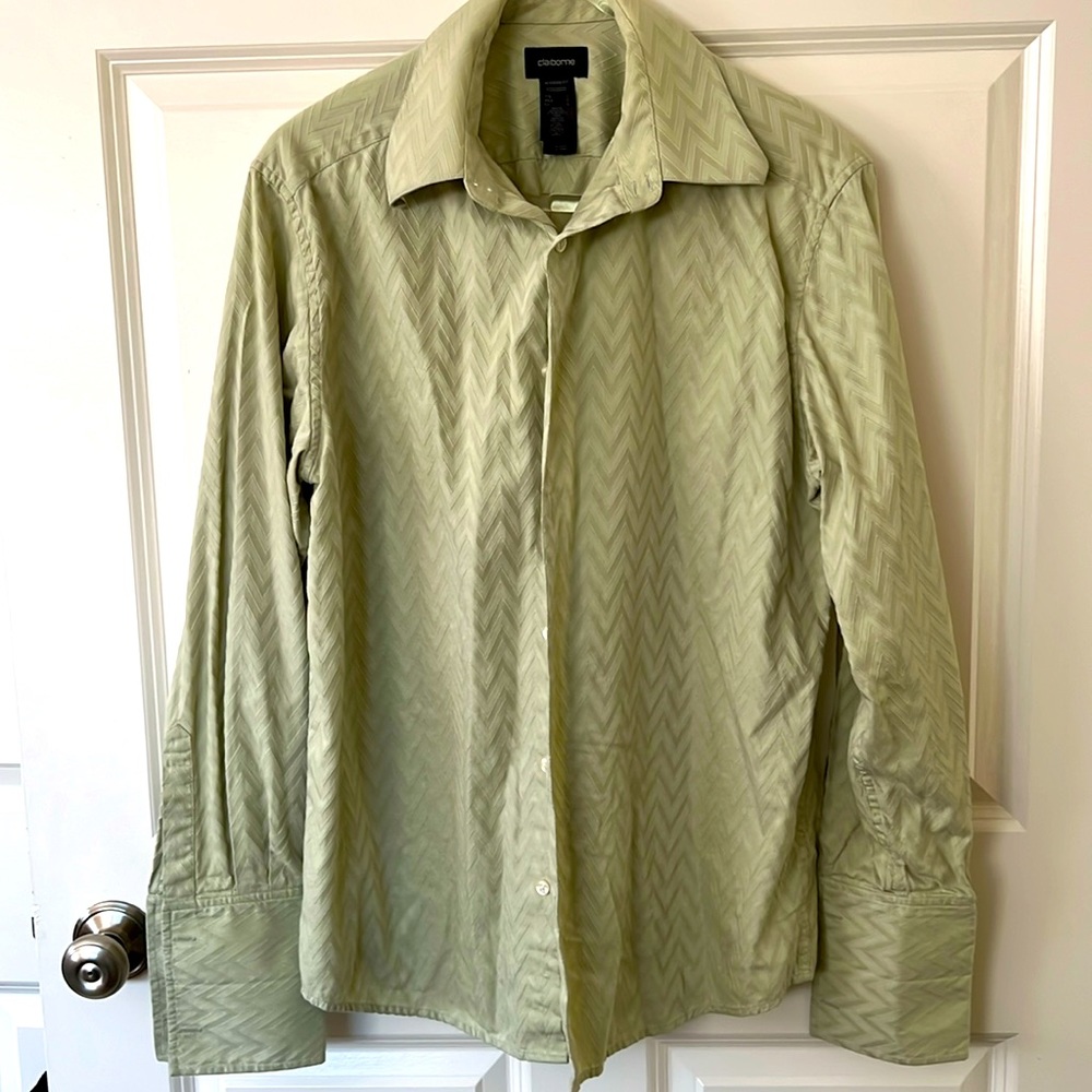 Claiborne Modern Fit Mens Dress Shirt Sage Green w Herringbone pattern - Large
